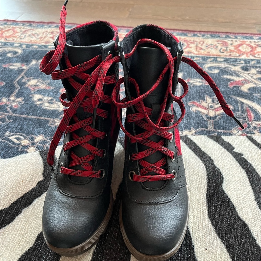 Kids Sorel Plaid Rain Boots size 2